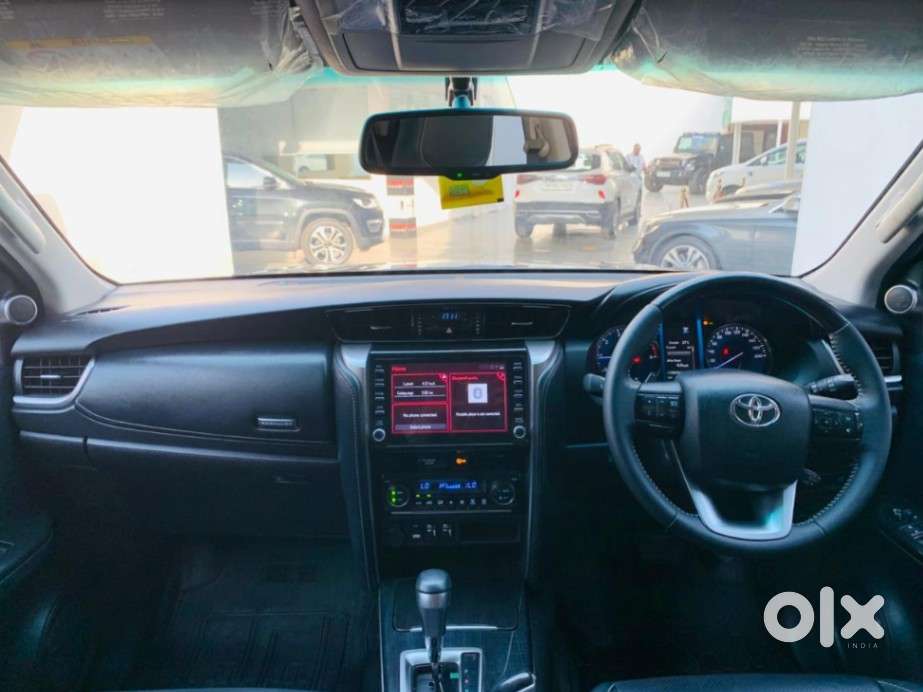 Toyota Fortuner [2021-ongoing] 2.7 2wd Petrol At, 2022, Petrol