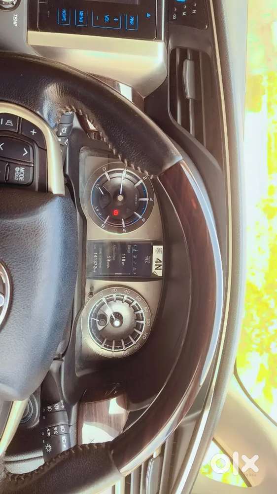 Toyota Innova Crysta 2019 Diesel 130000 Km Driven