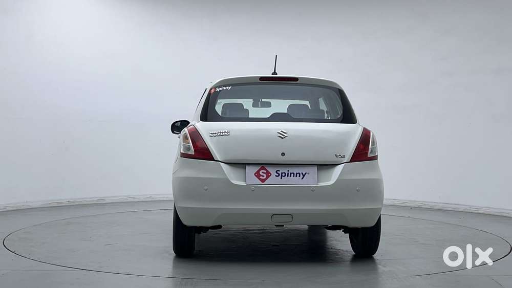 Maruti Suzuki Swift Lxi Optional-o, 2017, Petrol