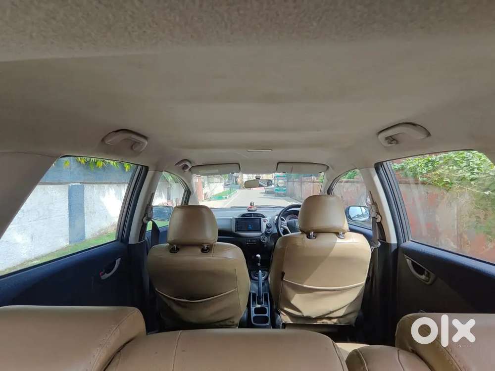Honda Jazz 1.2 Zx 2012 पेट्रोल ऑटोमैटिक