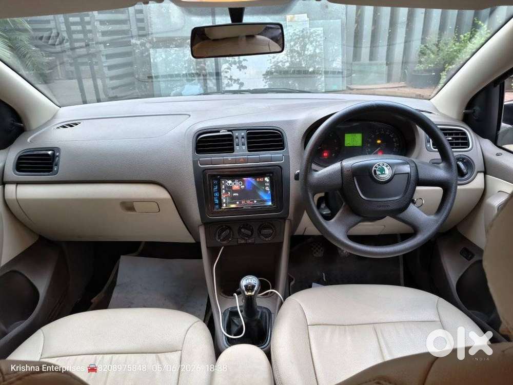 Skoda Rapid 1.6 Mpi Ambition, 2012, Petrol