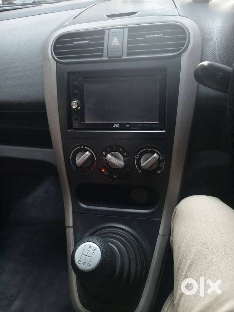 Maruti Suzuki Ritz Vxi, 2012, Petrol