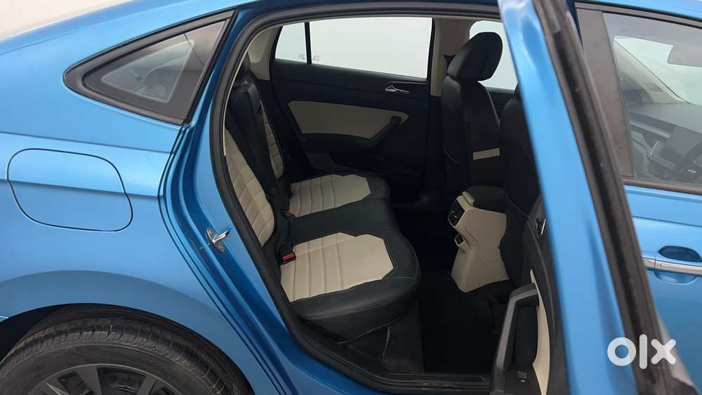 Skoda Slavia Ambition 1.0l Tsi At, 2022, Petrol
