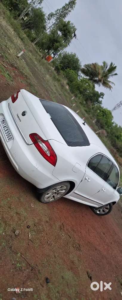 Skoda Superb Elegance 2011