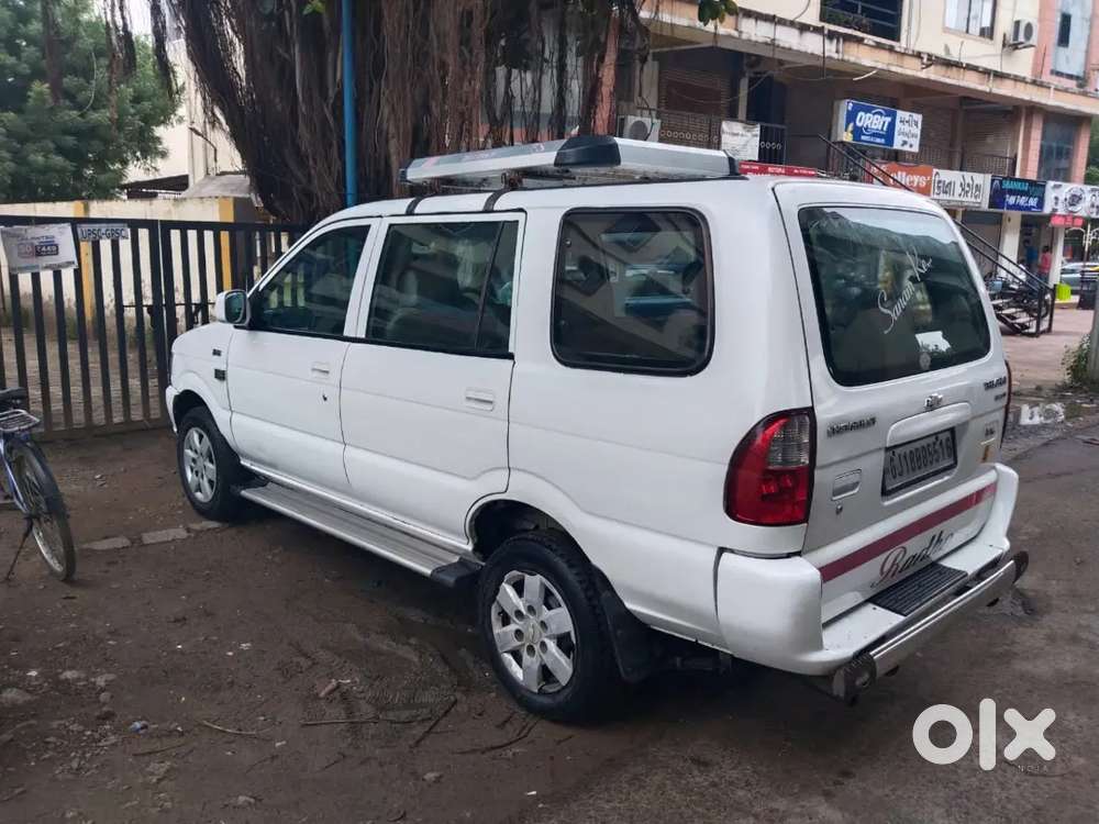 Chevrolet Tavera Neo 2013 Diesel