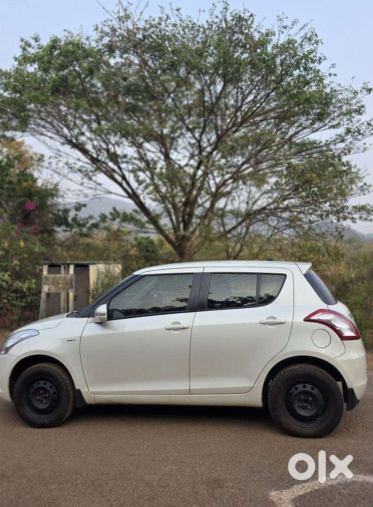 Maruti Suzuki Swift Vxi + Manual, 2014, Petrol