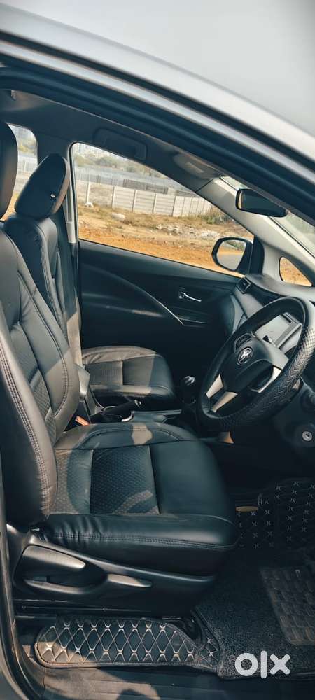 Toyota Innova Crysta 2.4 G Mt, 2019, Electric