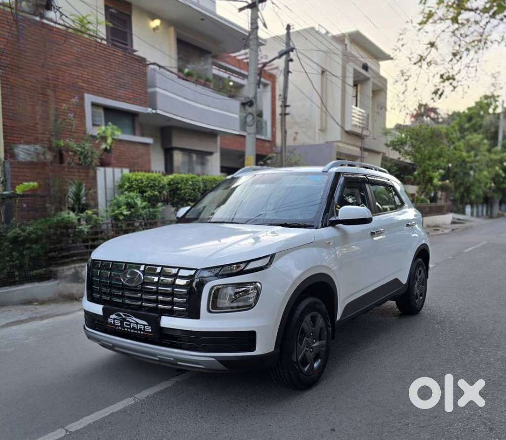 Hyundai Venue S 1.2 Petrol, 2024, Petrol