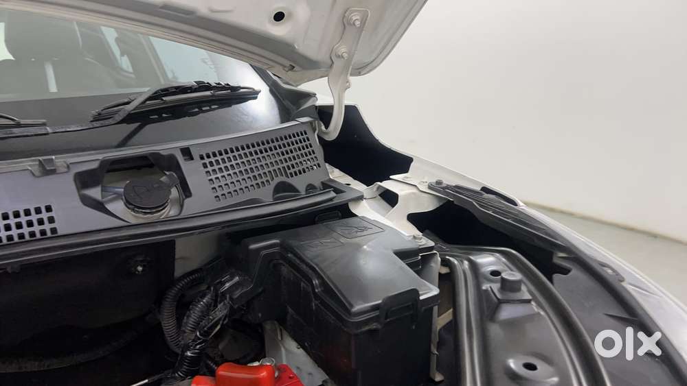 Nissan Magnite 1.0 Xv Executive, 2022, Petrol