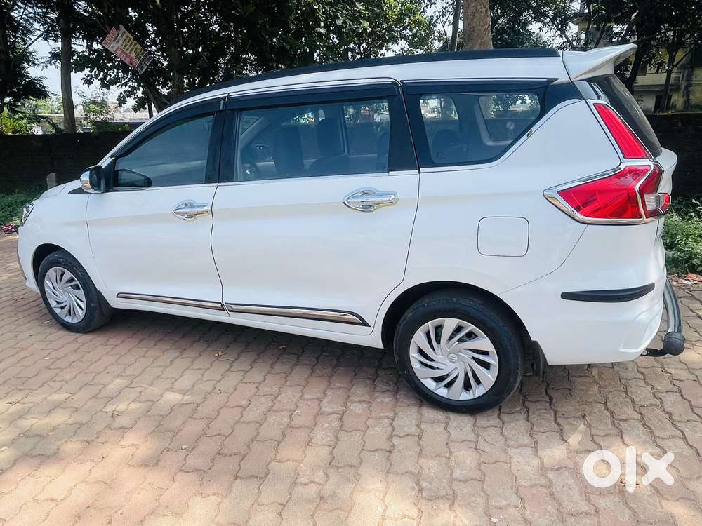 Maruti Suzuki Ertiga 1.5 Vxi, 2022, Petrol