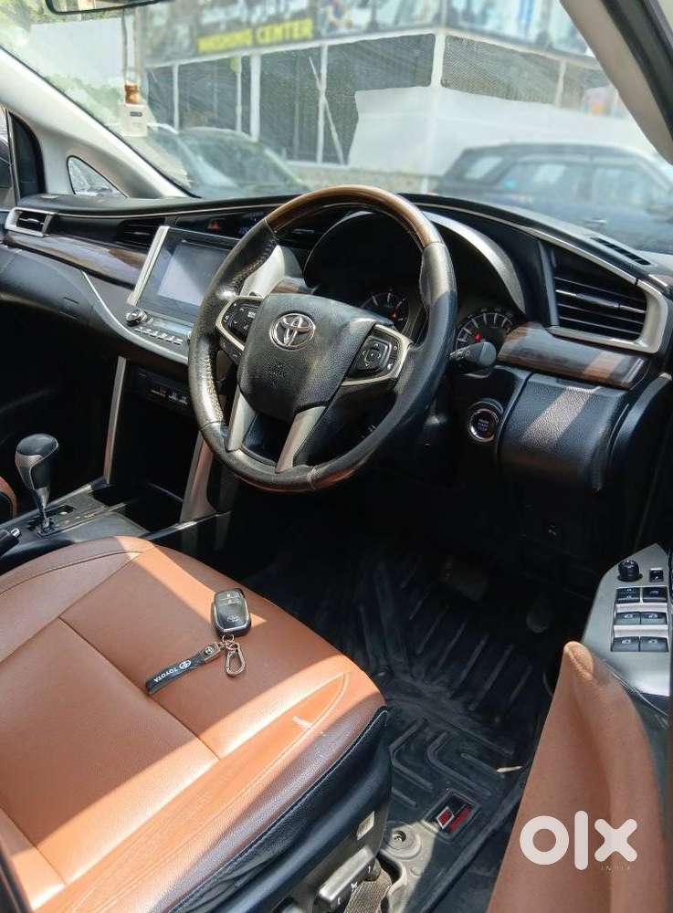 Toyota Innova Crysta 2.8z Automatic, 2018, Diesel