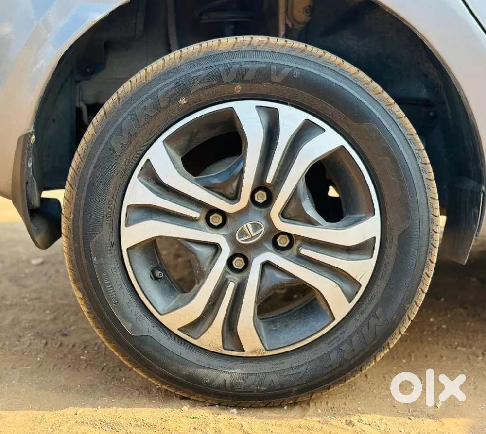 Tata Tiago Xza, 2018, Petrol