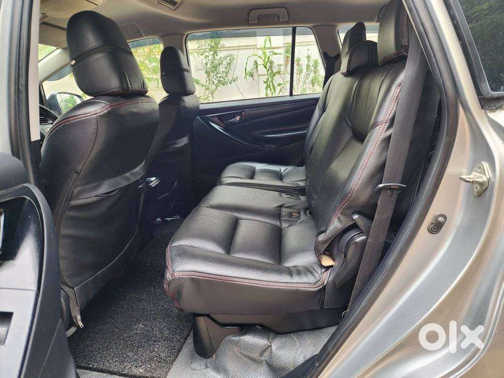 Toyota Innova Crysta 2.4 Gx Mt 8s, 2016, Diesel