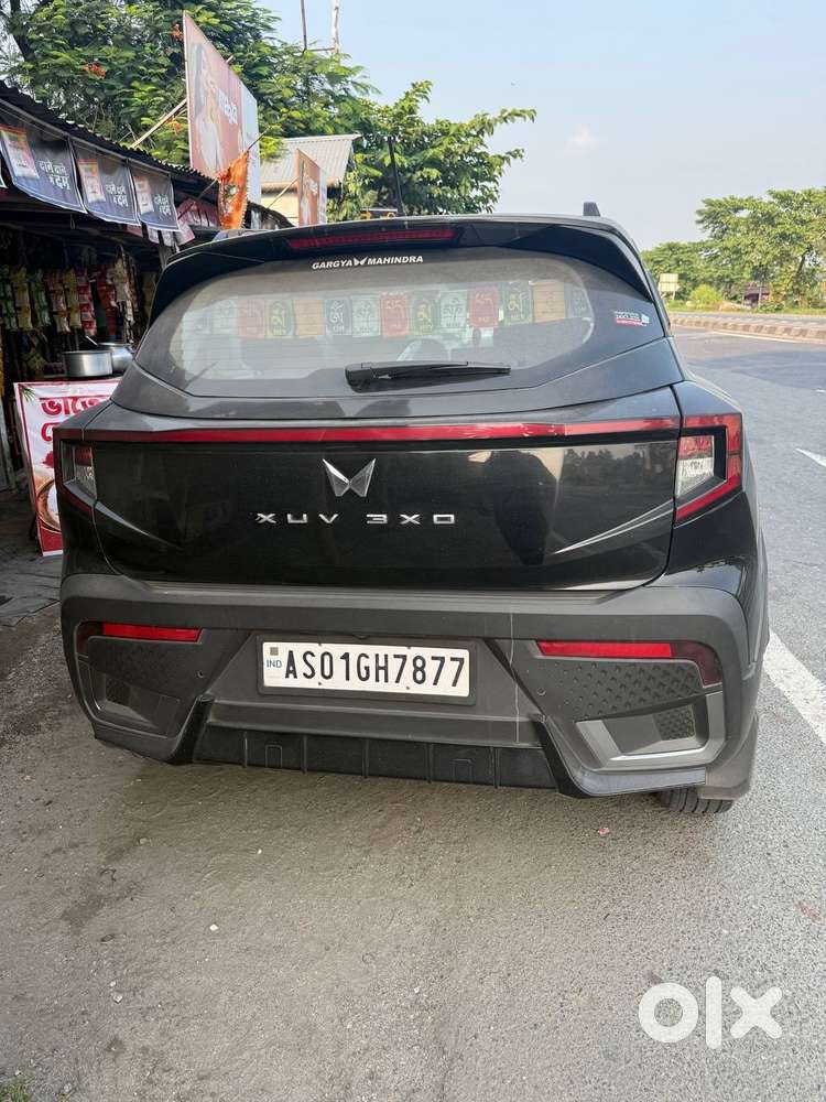 Mahindra Xuv300 Ax5l 2025