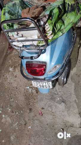 Olx cheap patna scooty