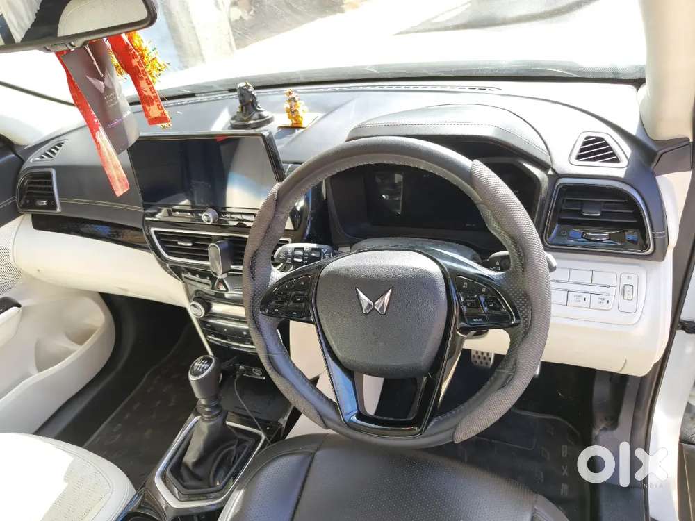 Mahindra Xuv 3xo 2024 Petrol 28000 Km Driven