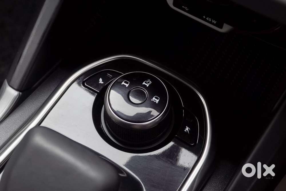 Tata Safari Pure Plus S At, 2025, Diesel