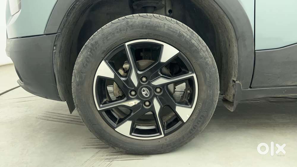 Tata Punch Accomplished Dazzle Sunroof Cng, 2023, Cng & Hybrids