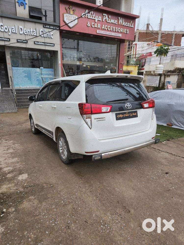 Toyota Innova Crysta 2.4 G Mt, 2024, Diesel