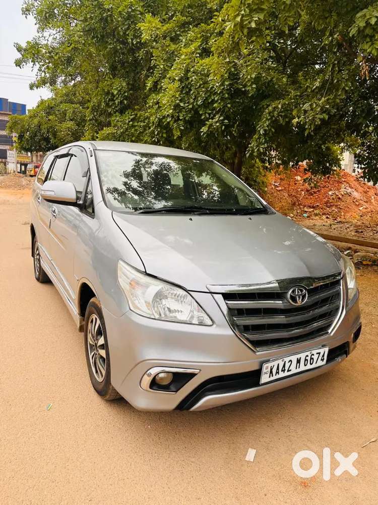 Toyota Innova 2015 Diesel 176000 Km Driven