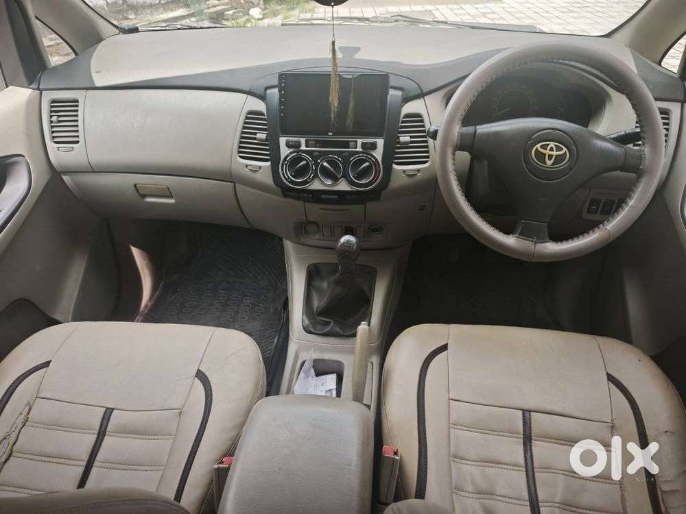 Toyota Innova 2.5 V 7 Str, 2012, Diesel