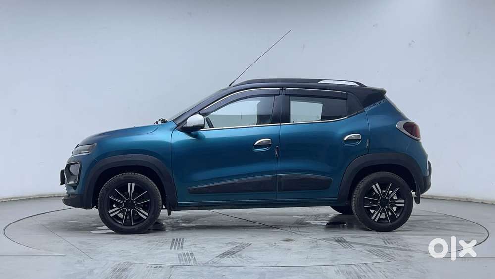 Renault Kwid 1.0 Climber (o) Dual Tone, 2024, Petrol