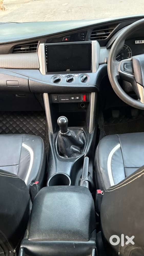 Toyota Innova Crysta 2.4 G Mt 7 Str, 2016, Diesel