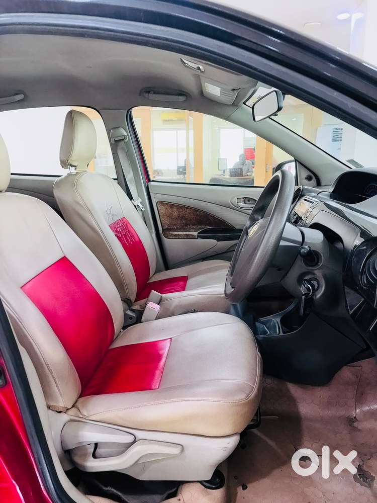 Toyota Etios Liva 1.2 V, 2016, Petrol