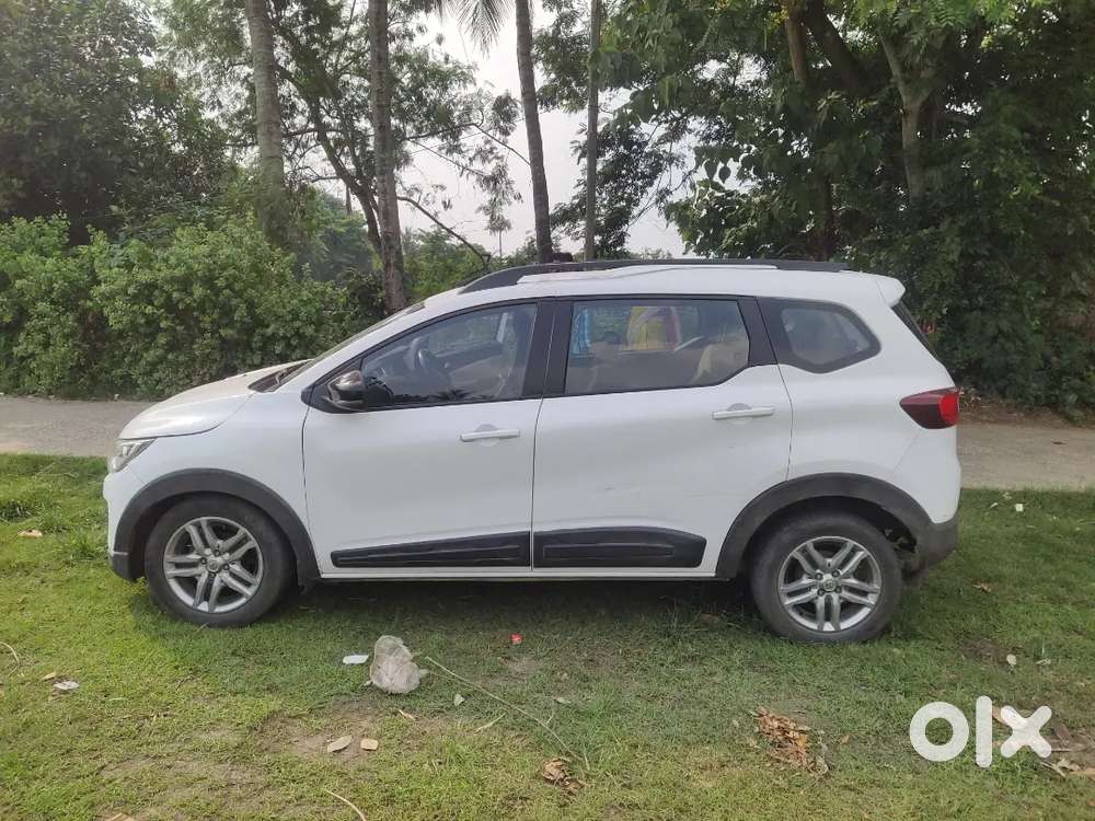 Renault Triber 1.0 Petrol 2022