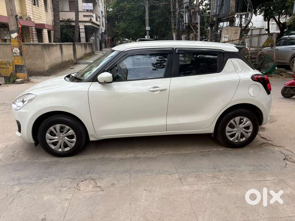 Maruti Suzuki Swift 1.2 Vxi (o), 2023, Petrol