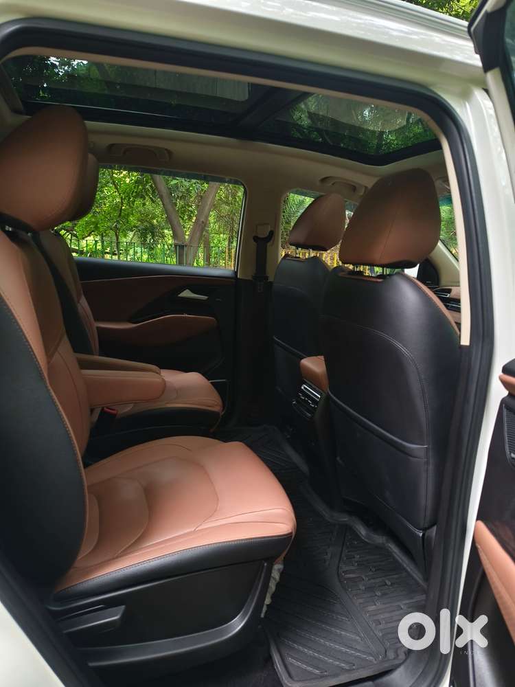 Mg Hector Plus Sharp Pro 1.5 Turbo Petrol Cvt 6 Str, 2023, Petrol