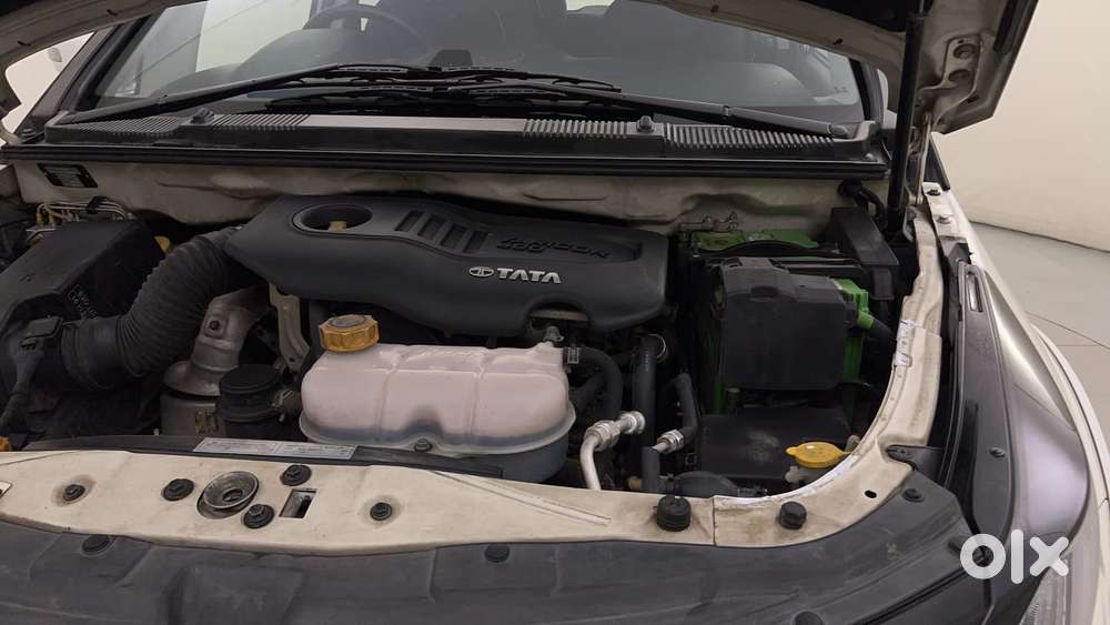Tata Hexa 2.2 Xta 4x2 6 Str Dual Tone, 2019, Diesel