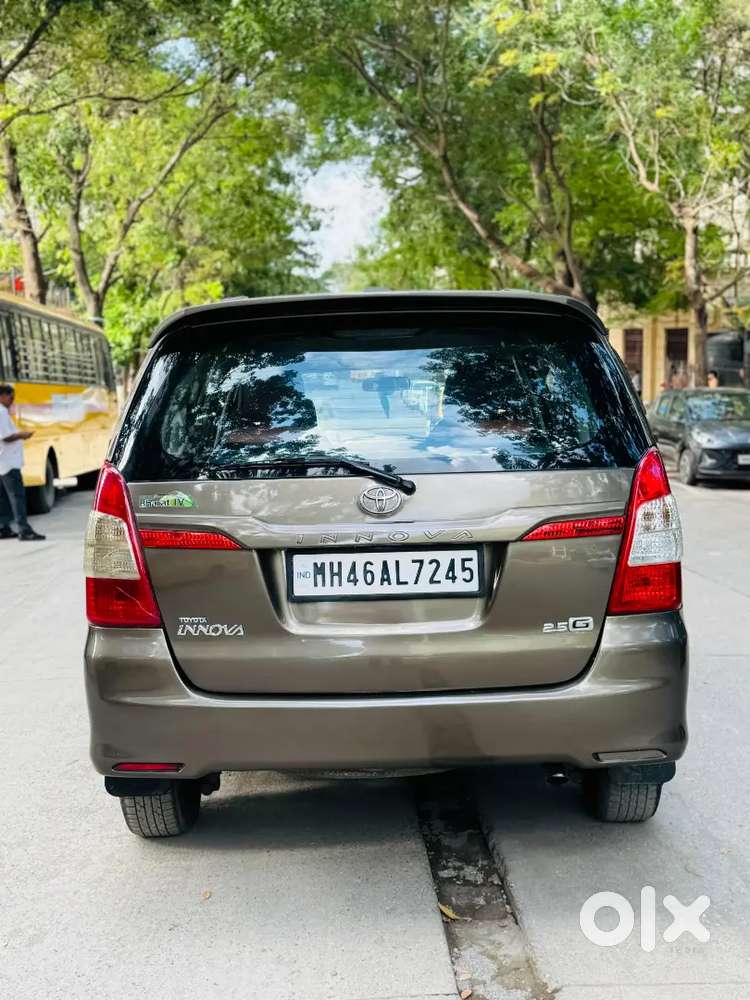 2015- Toyota Innova 2.5 G