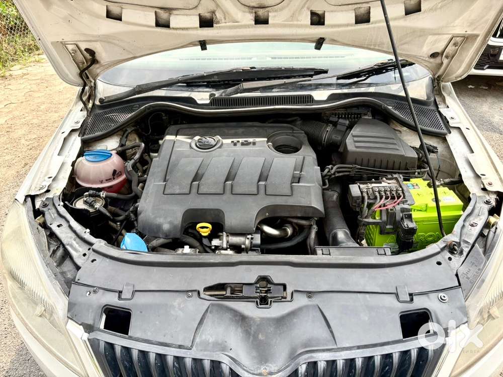 Skoda Rapid 1.6 Diesel Car 2014 Model