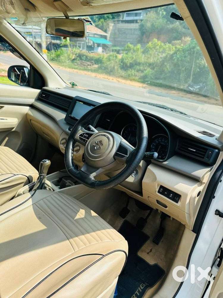 Maruti Suzuki Ertiga 2022-2023  Vxi, 2023, Petrol