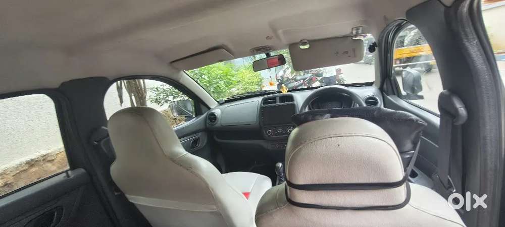 Kwid Petrol Car