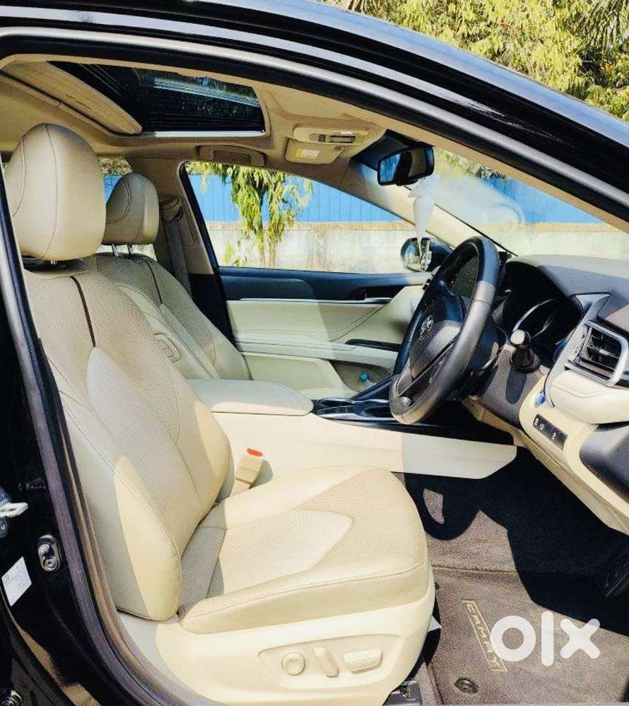 Toyota Camry Hybrid, 2024, Petrol