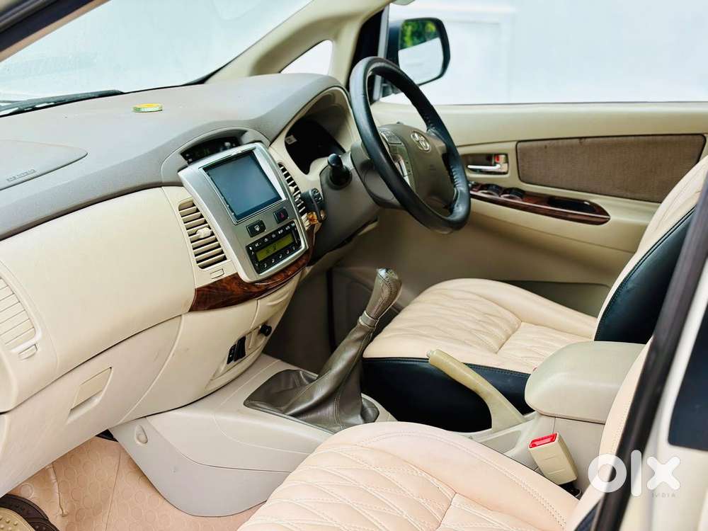 Toyota Innova 2.5 Vx 8 Str, 2012, Diesel
