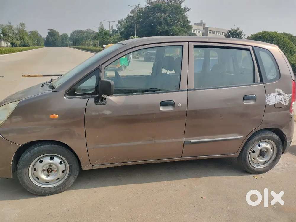 Maruti Suzuki Zen Estilo Lxi 2010