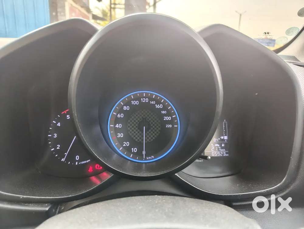 Hyundai Venue 2020 Diesel 65000 Km Driven