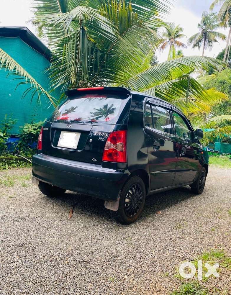 Hyundai 2010 Manual Petrol Car