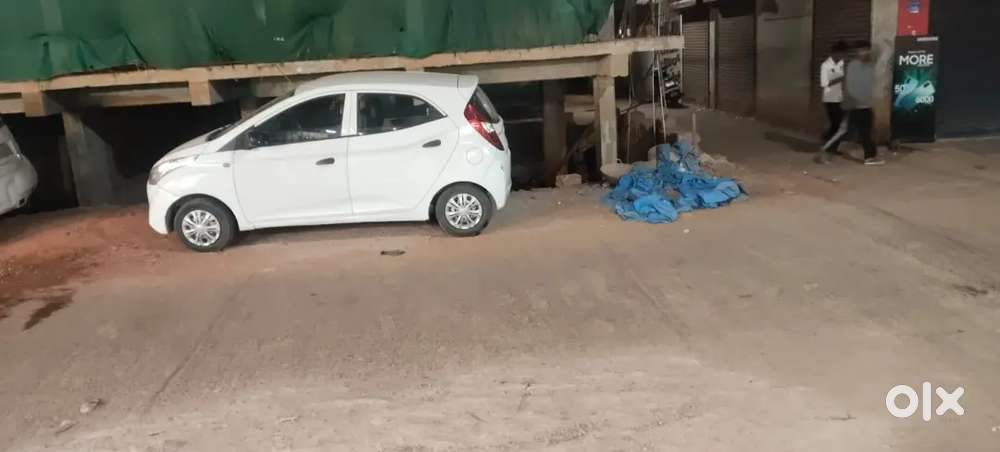 Hyundai Eon 2012 Petrol Well Maintained