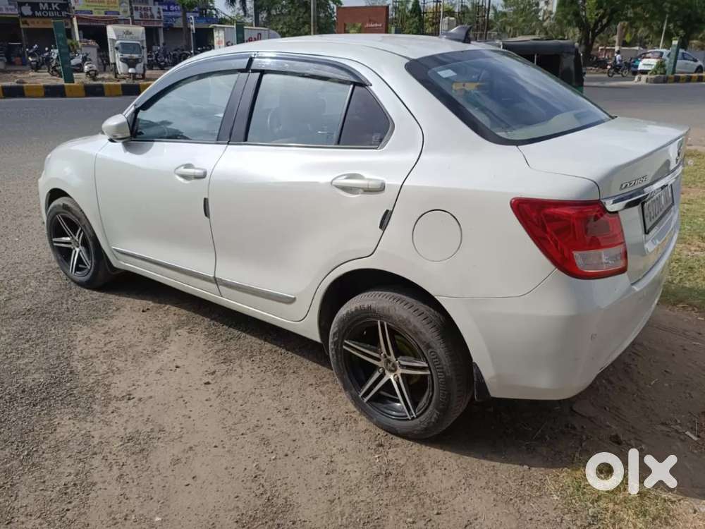 Maruti Suzuki Dzire 1.2 Vxi Amt, 2020, Petrol