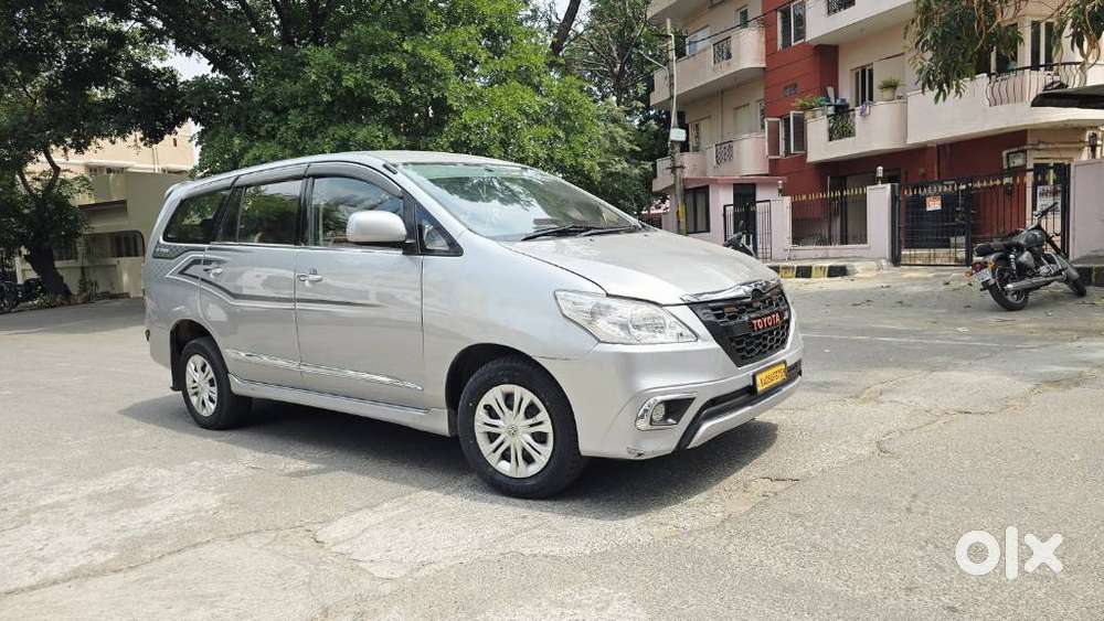 Toyota Innova 2.5 G (diesel) 8 Seater, 2016, Diesel