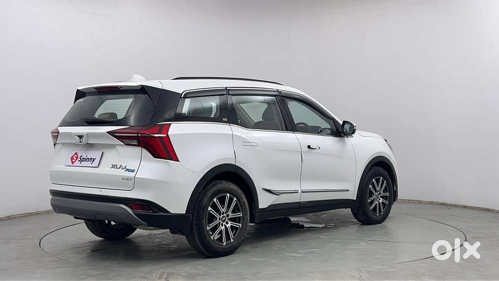Mahindra Xuv700 2.0 Ax 7 Petrol Mt Str, 2022, Petrol