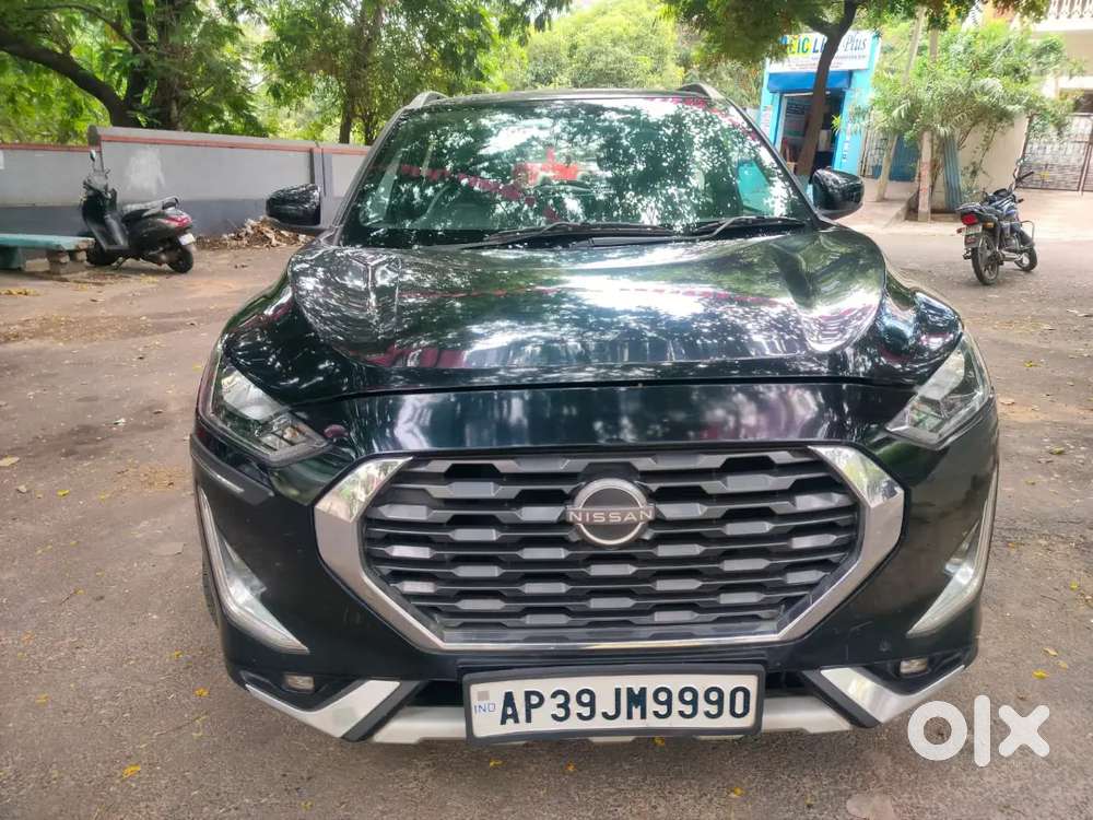 Nissan Magnet With Good Condition