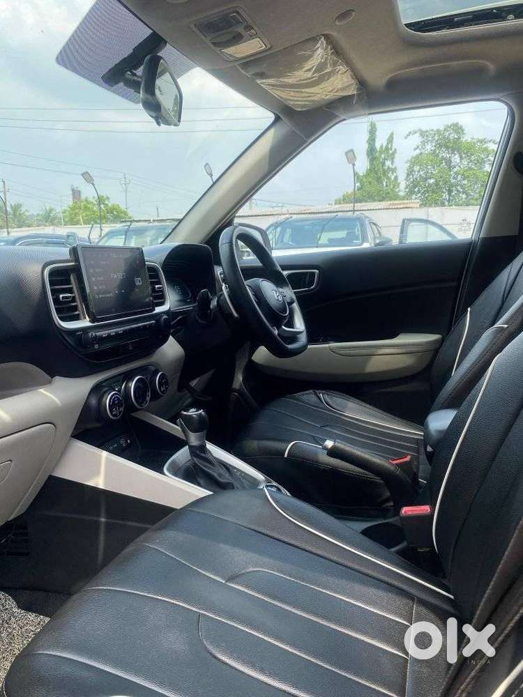Hyundai Venue 1.0 Sx (o) Turbo Dct, 2023, Petrol