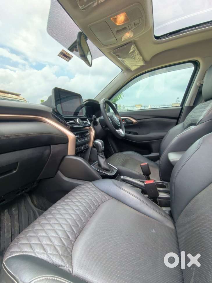 Maruti Suzuki Grand Vitara, 2023, Petrol