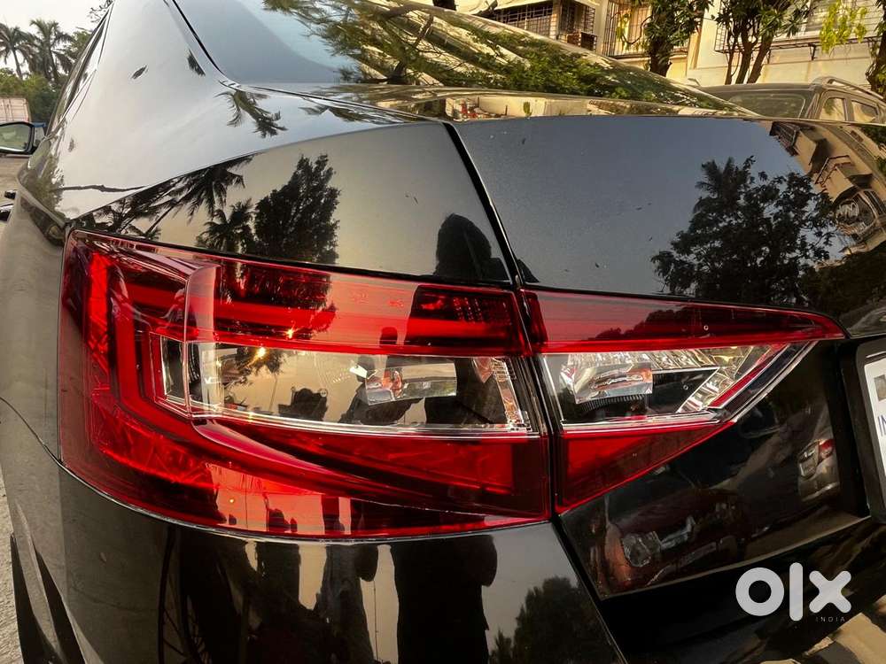 Skoda Superb Style 1.8 Tsi At, 2018, Petrol