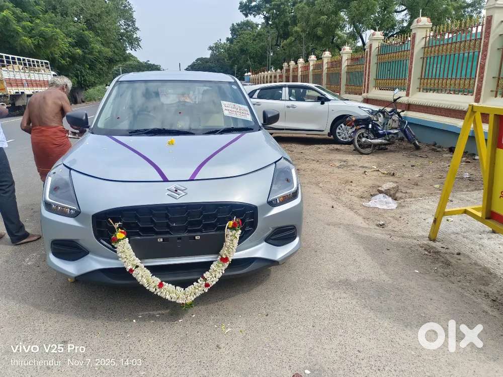Maruti Suzuki Swift 2025 Petrol 21000 Km Driven